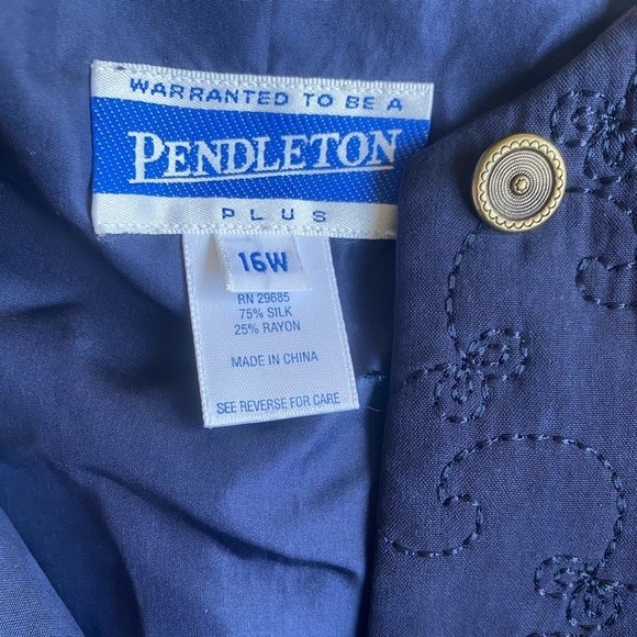 Pendleton Quilted Front Silk Back Vest - Picture 5 of 5
